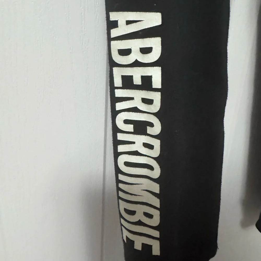 2 boys Abercrombie kids sweat pants - Picture 9 of 11